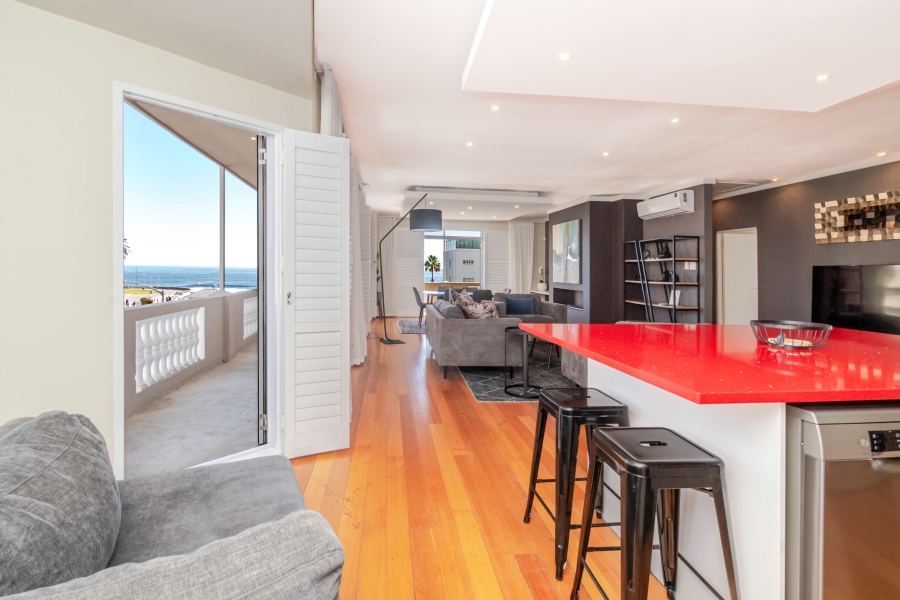 3 Bedroom Property for Sale in Sea Point Western Cape